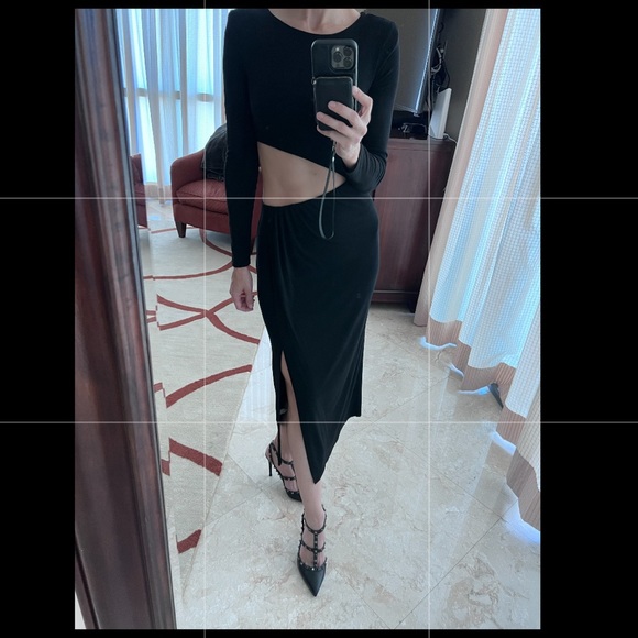 Black midi dress with cut outs - Picture 5 of 7